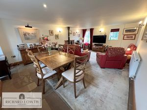 Dining Area- click for photo gallery